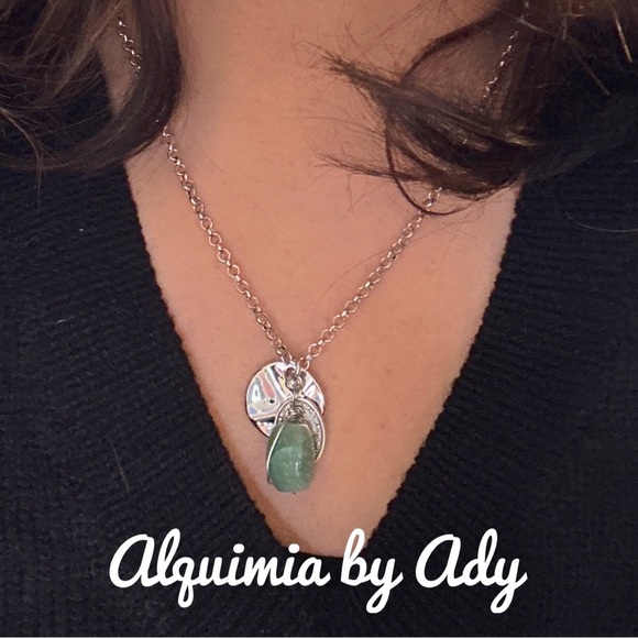 Alquimia Silver Necklace with Green Stone - Picture 2 of 2